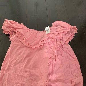 Off the shoulder pink T-shirt